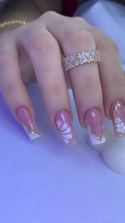Manos y uñas